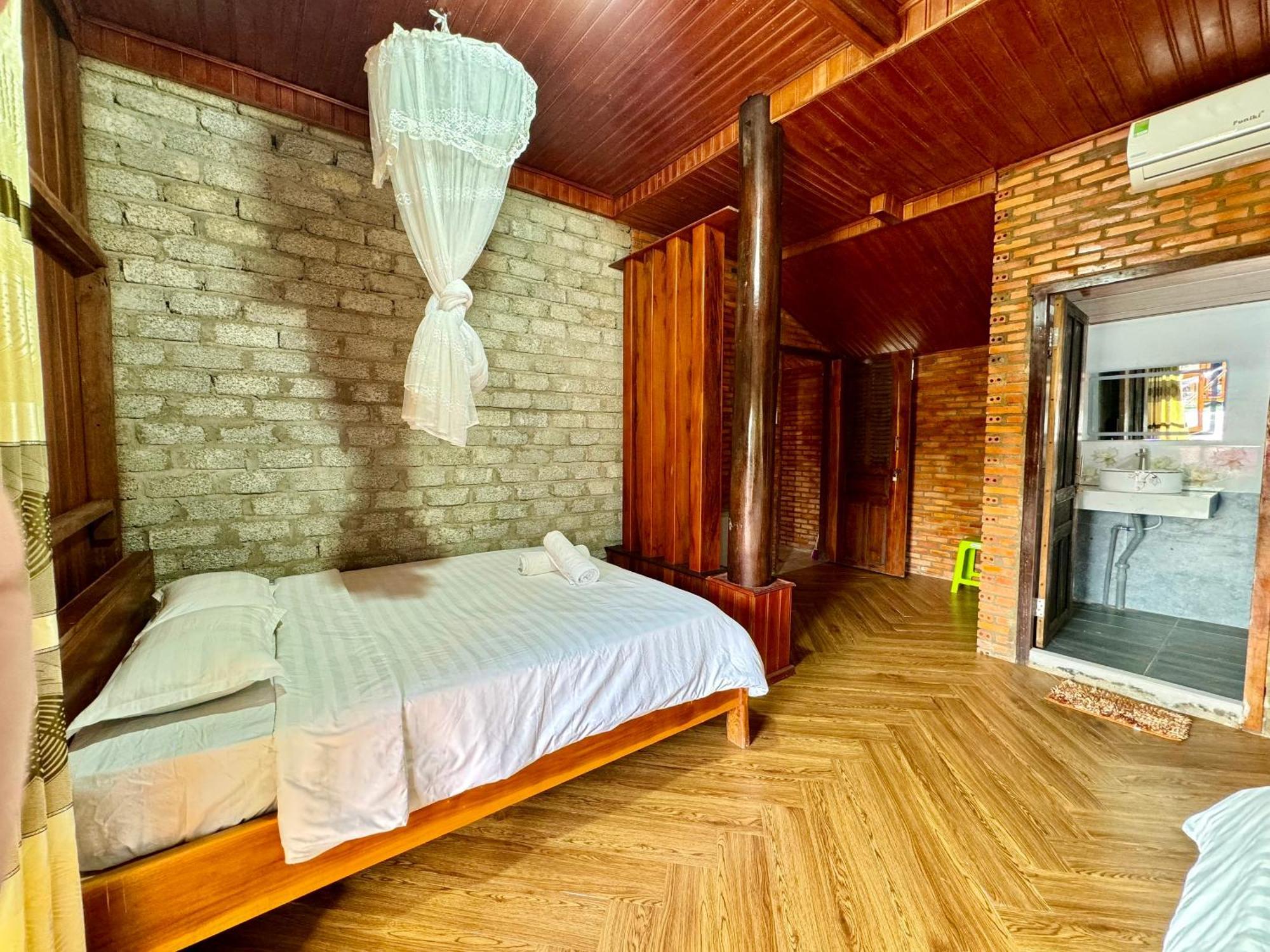 Lava Rock Viet Nam Lodge Anhfly Resort Nam קאט טיין מראה חיצוני תמונה