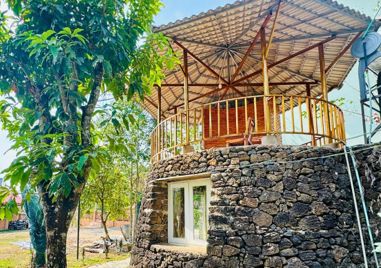 Lava Rock Viet Nam Lodge Anhfly Resort Nam קאט טיין מראה חיצוני תמונה