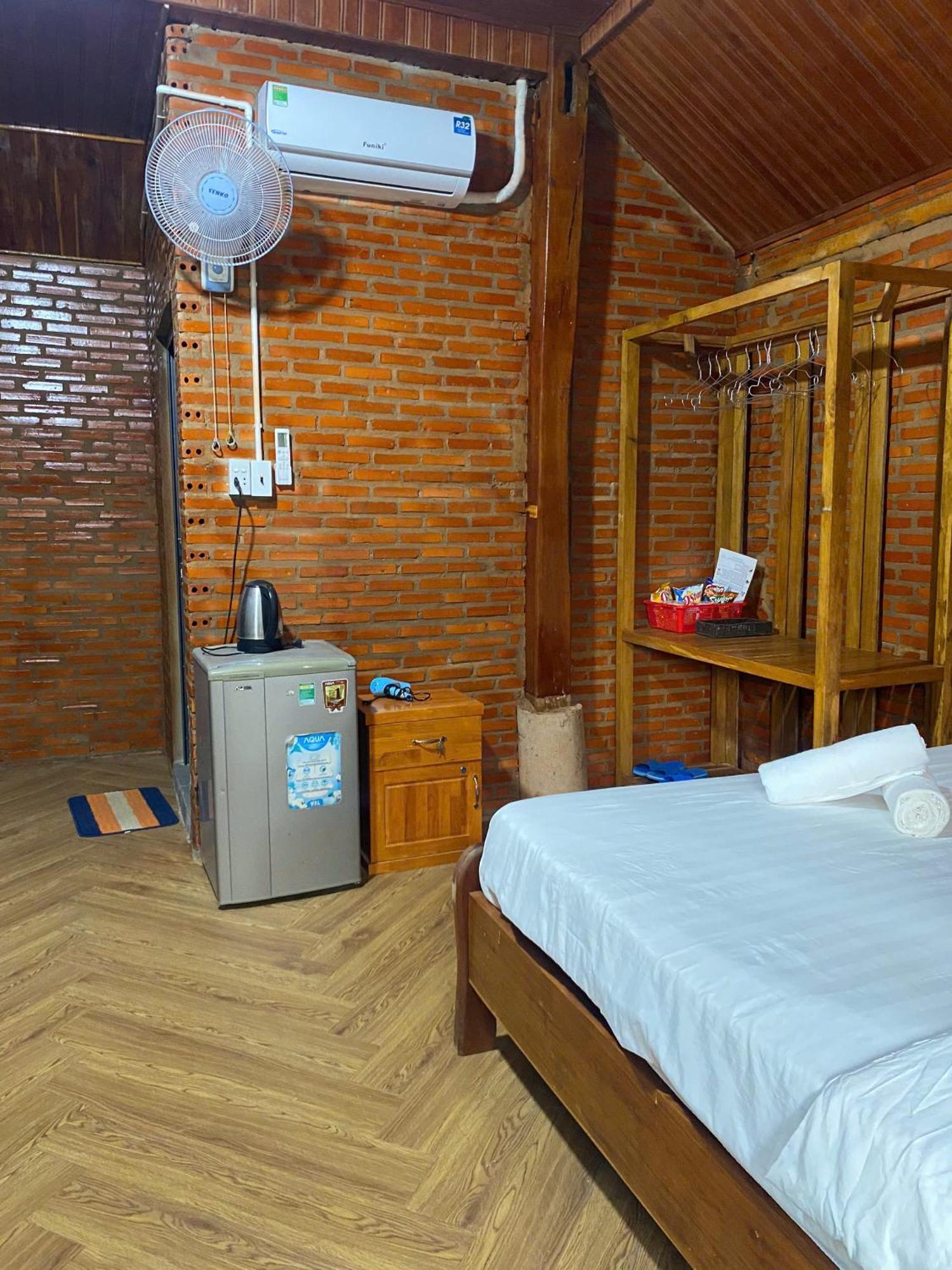 Lava Rock Viet Nam Lodge Anhfly Resort Nam קאט טיין מראה חיצוני תמונה